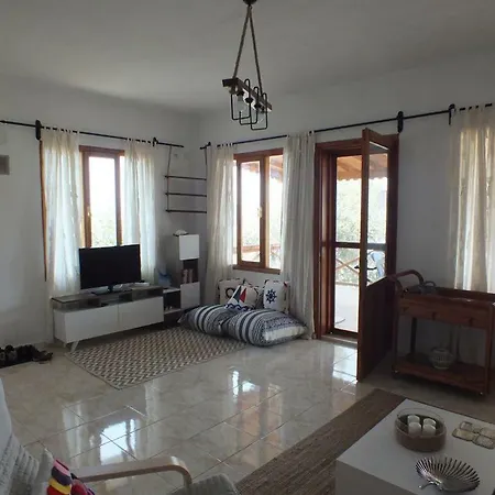 Mora House *